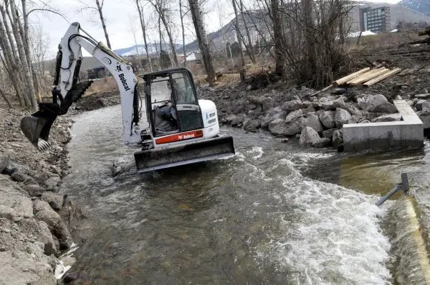 040814 ditch cleaning en.jpg
