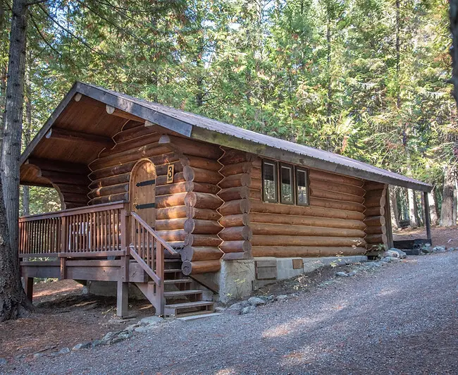 Cabin 3 2021.jpg