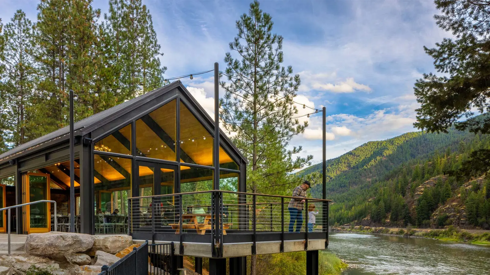 River Edge Resort &Amp; Steakhouse - View From The Patio