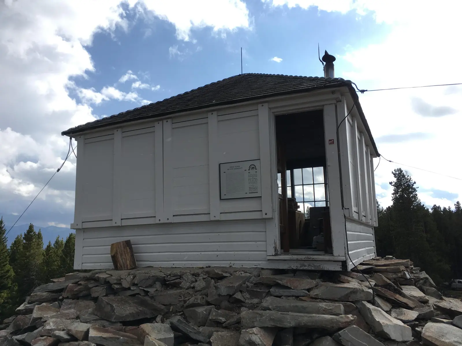 Image of the West Fork Butte lookout tower.