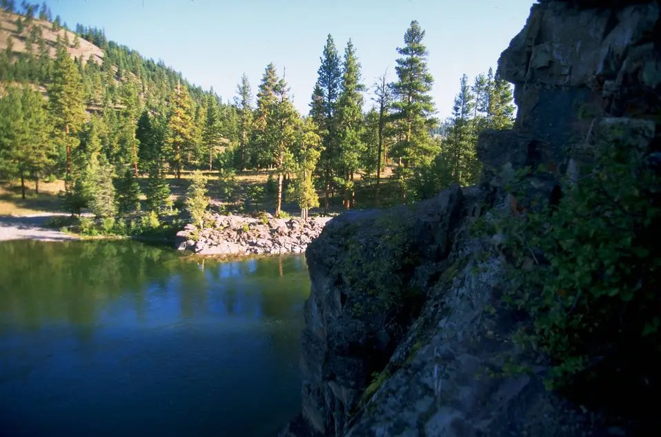 Red Rocks day use area on Blackfoot River