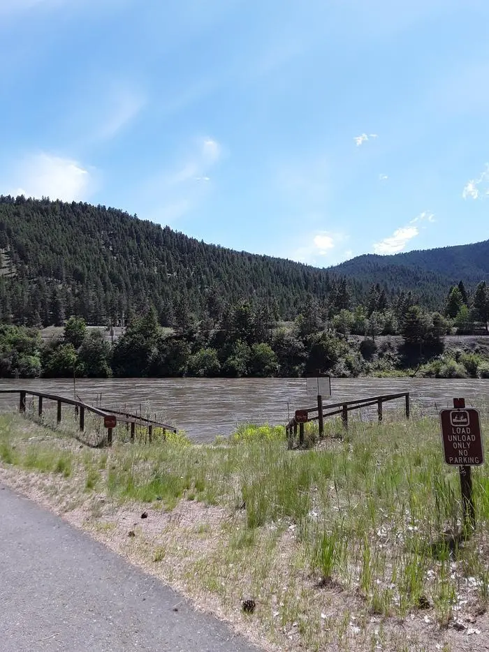 Image of the river access at the Sloway Campground, Montana.