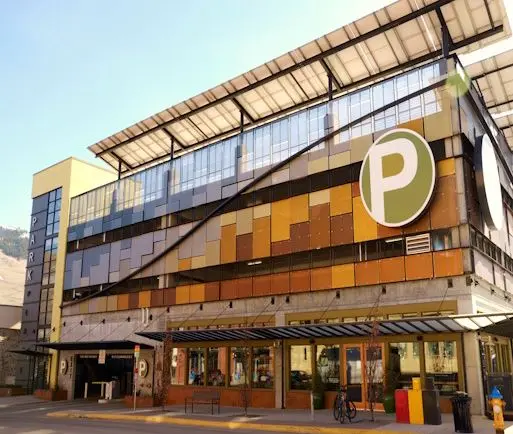 Picture of the Park Place Parking Structure from Front Street Side 513 x 434