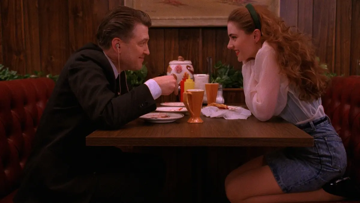 Scene from Twin Peaks – Episodes 25, 26, & 27