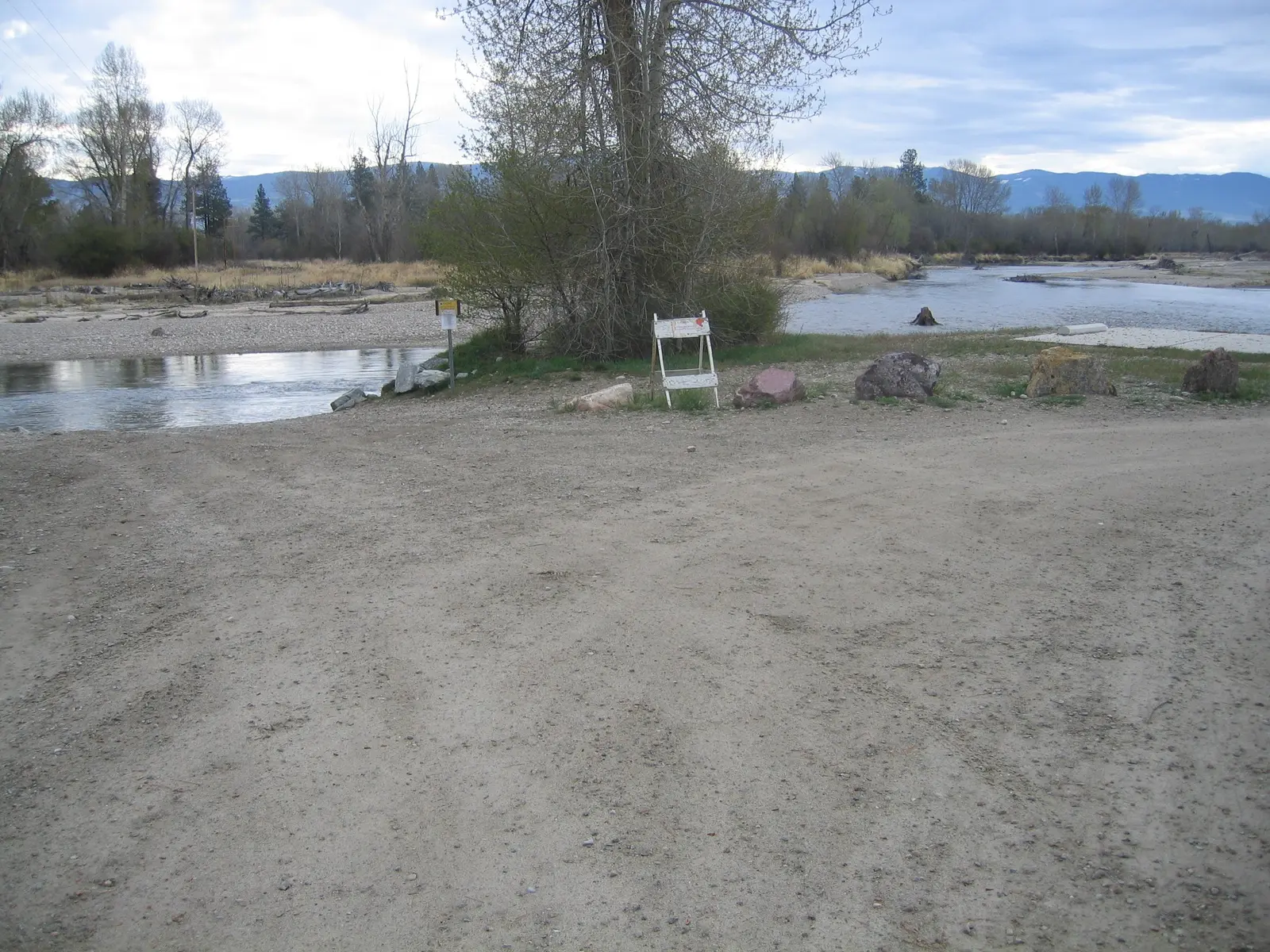 Tucker Crossing