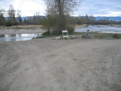 Tucker Crossing