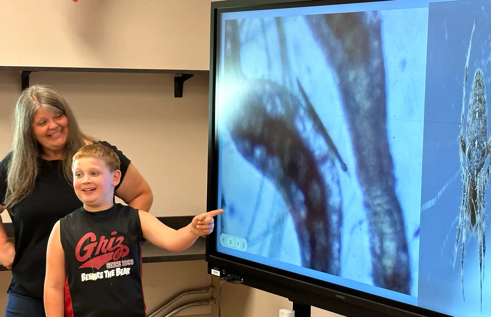 dna boy pointing at screen.jpg