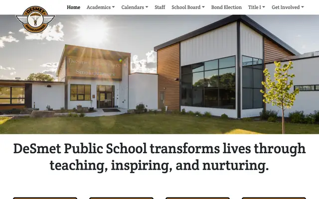 Screenshot of desmetschool.org